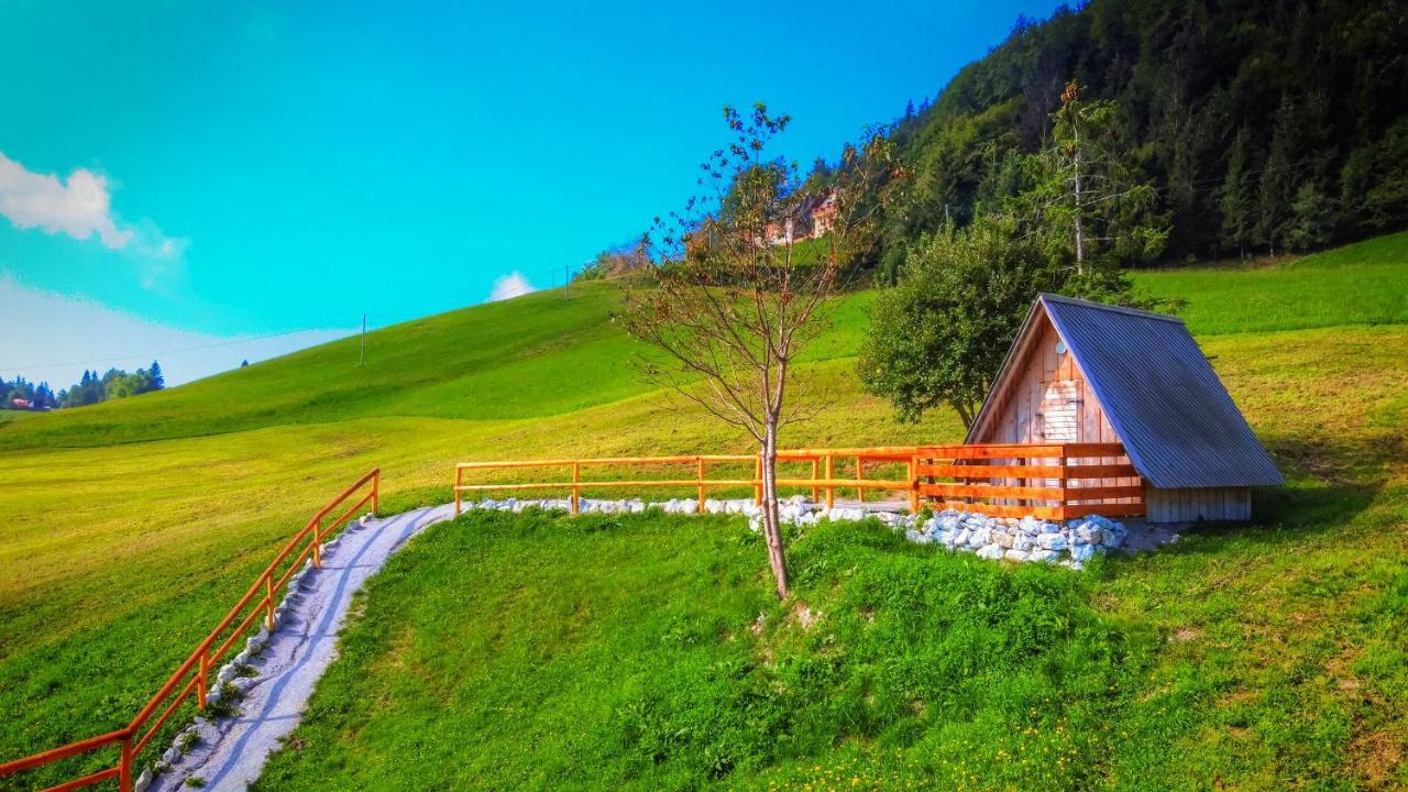 Zelezniki Glamping Vrhovc酒店 外观 照片